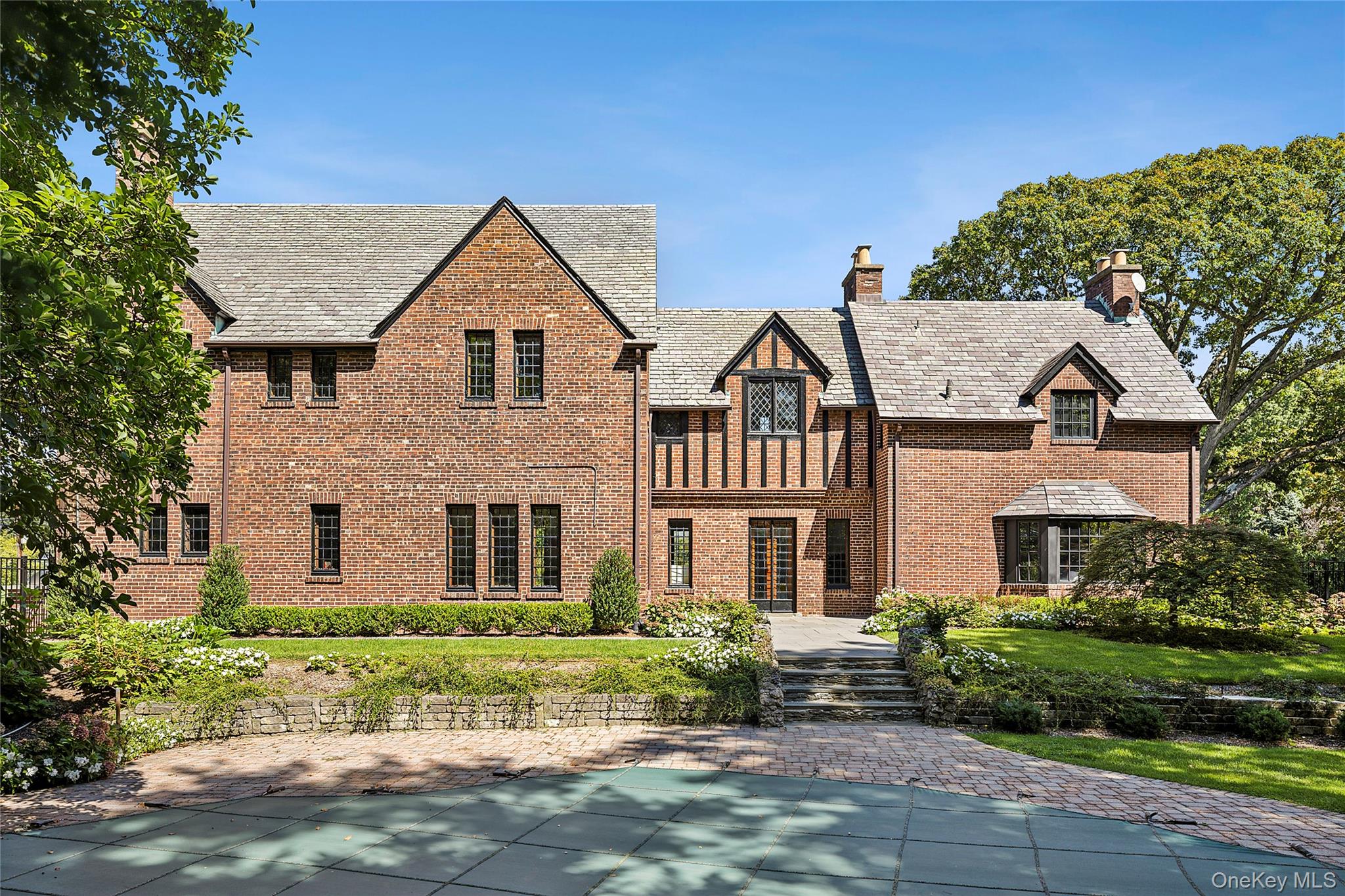 38 Country Club Drive, Port Washington, NY 11050