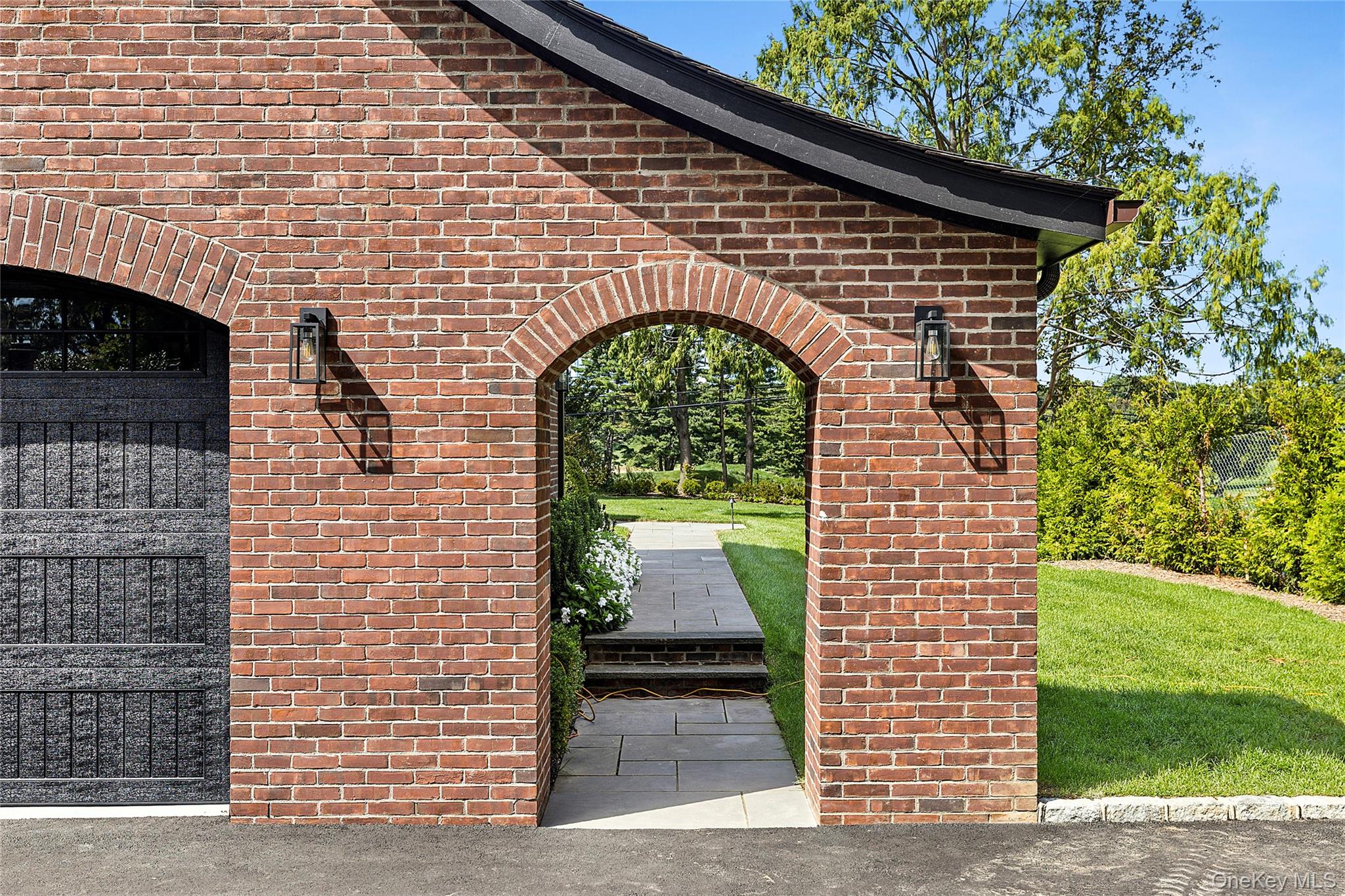 38 Country Club Drive, Port Washington, NY 11050