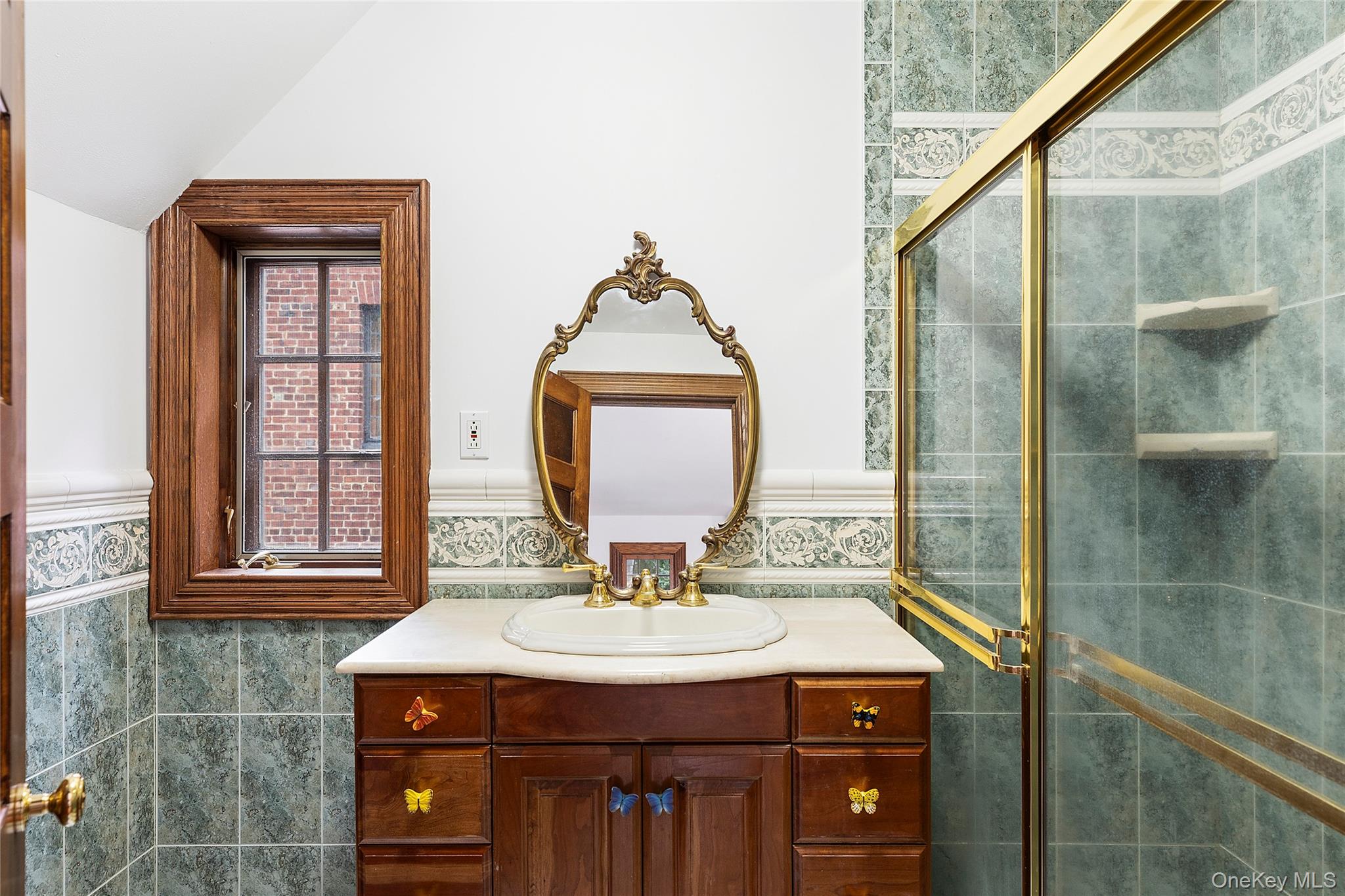 38 Country Club Drive, Port Washington, NY 11050