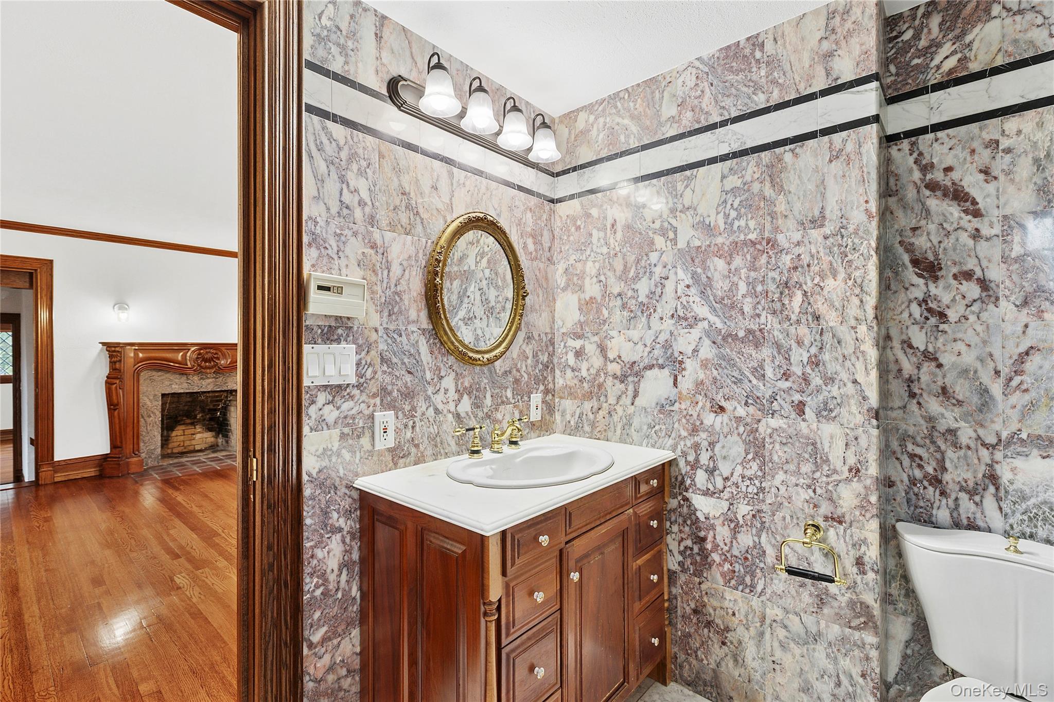 38 Country Club Drive, Port Washington, NY 11050