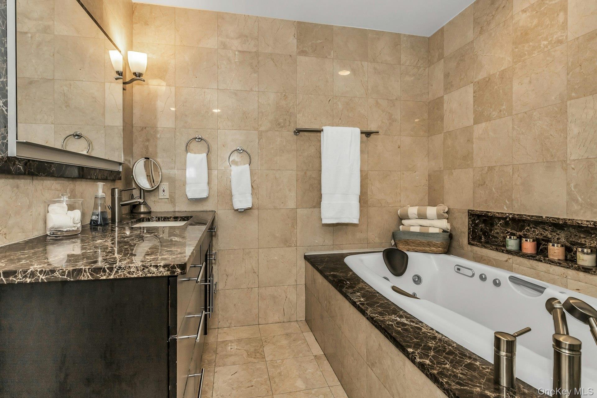 17 Willow Drive, Port Washington, NY 11050