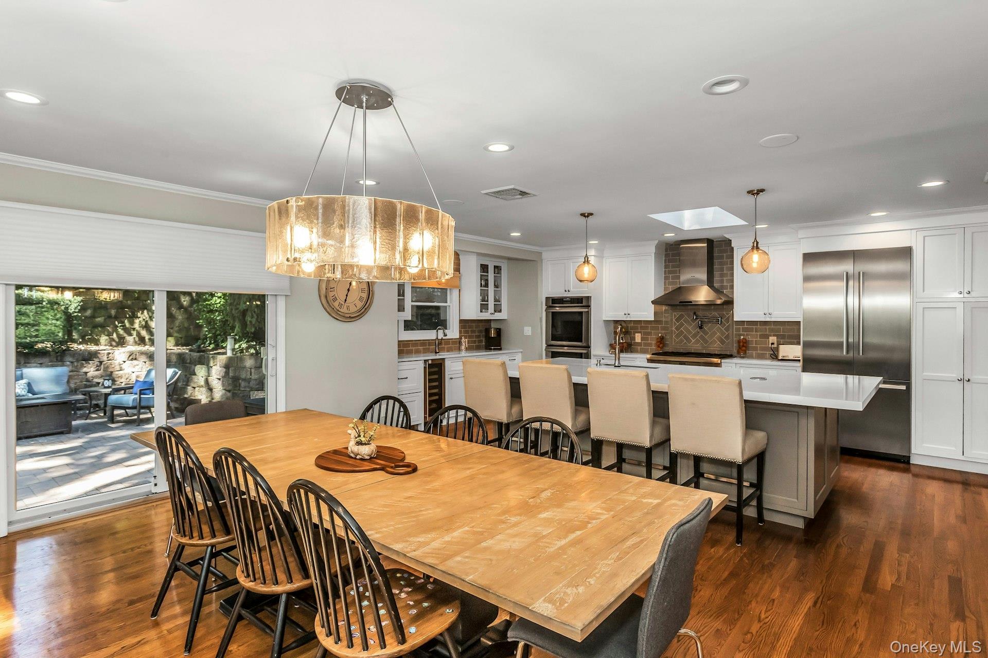 17 Willow Drive, Port Washington, NY 11050