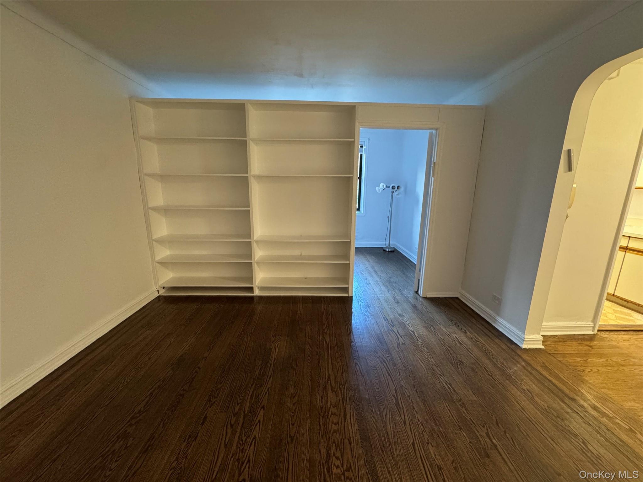 69-10 Yellowstone blvd # 114, Forest Hills, NY 11375