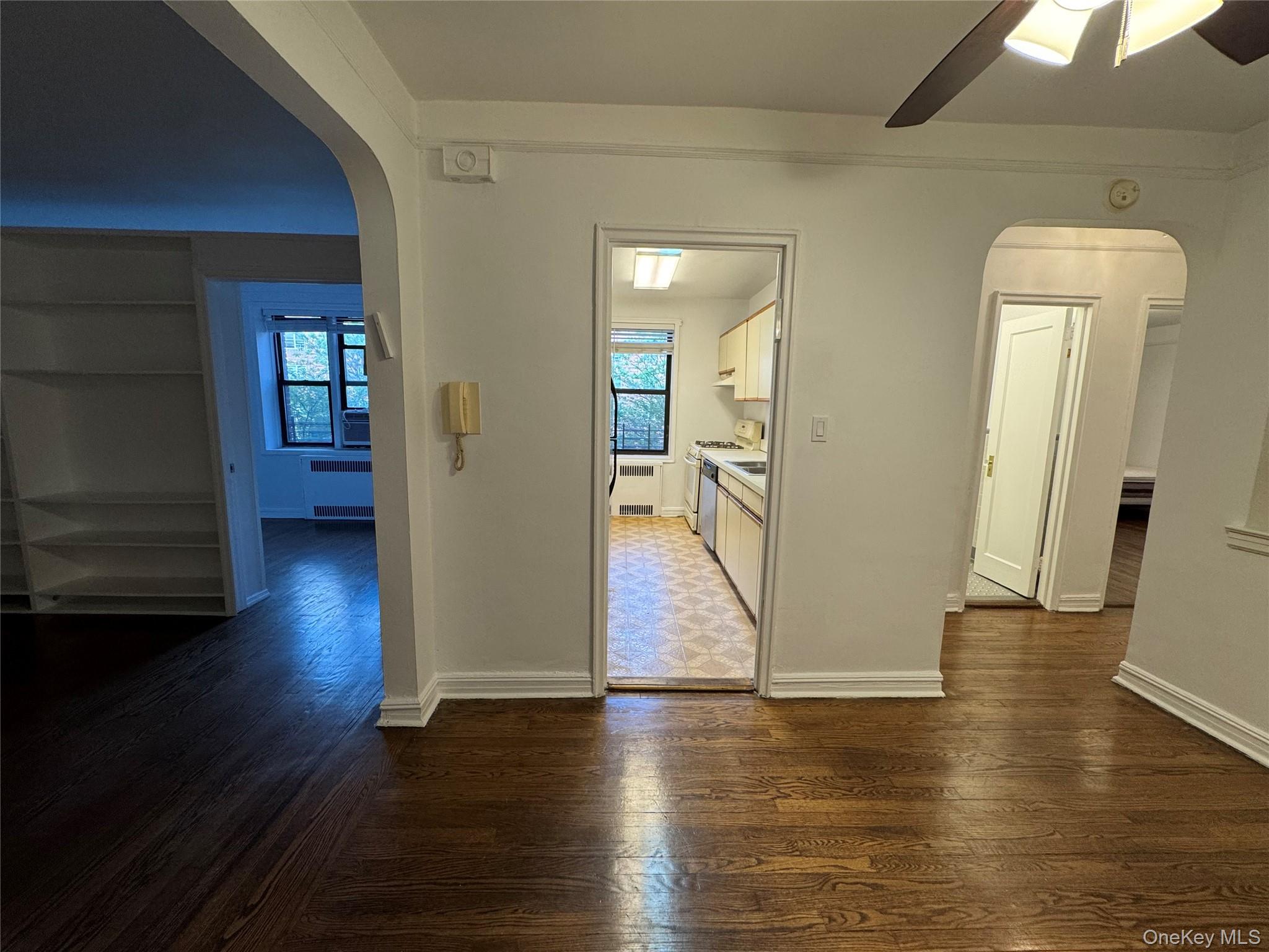 69-10 Yellowstone blvd # 114, Forest Hills, NY 11375