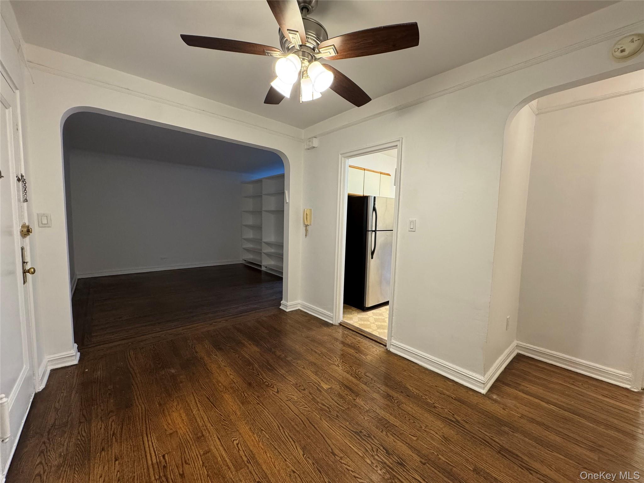 69-10 Yellowstone blvd # 114, Forest Hills, NY 11375