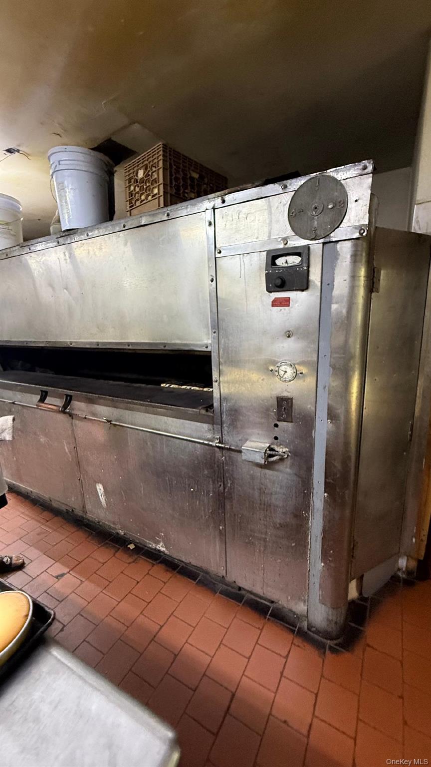 772 Hempstead Turnpike, Franklin Square, NY 10010