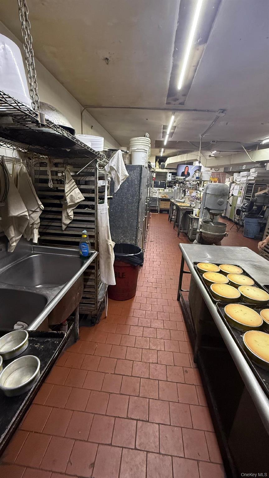 772 Hempstead Turnpike, Franklin Square, NY 10010