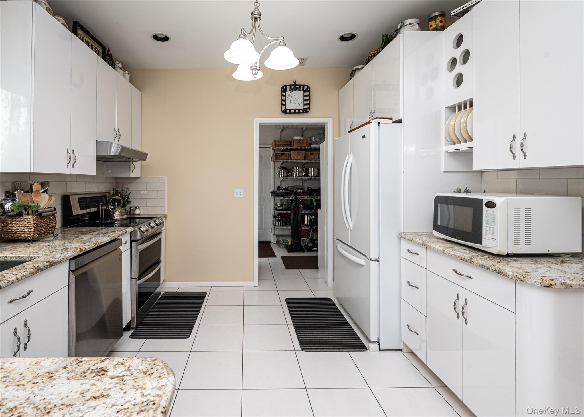 2 Moor Lane, East Patchogue, NY 11772