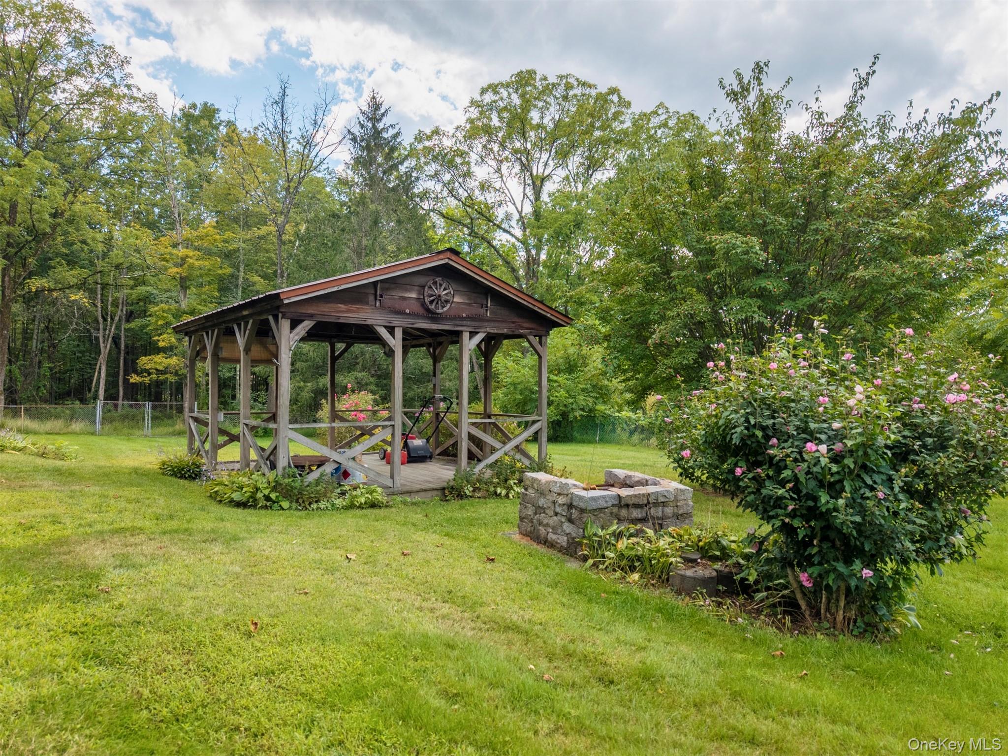 23 Maple Street, Esopus, NY 12471