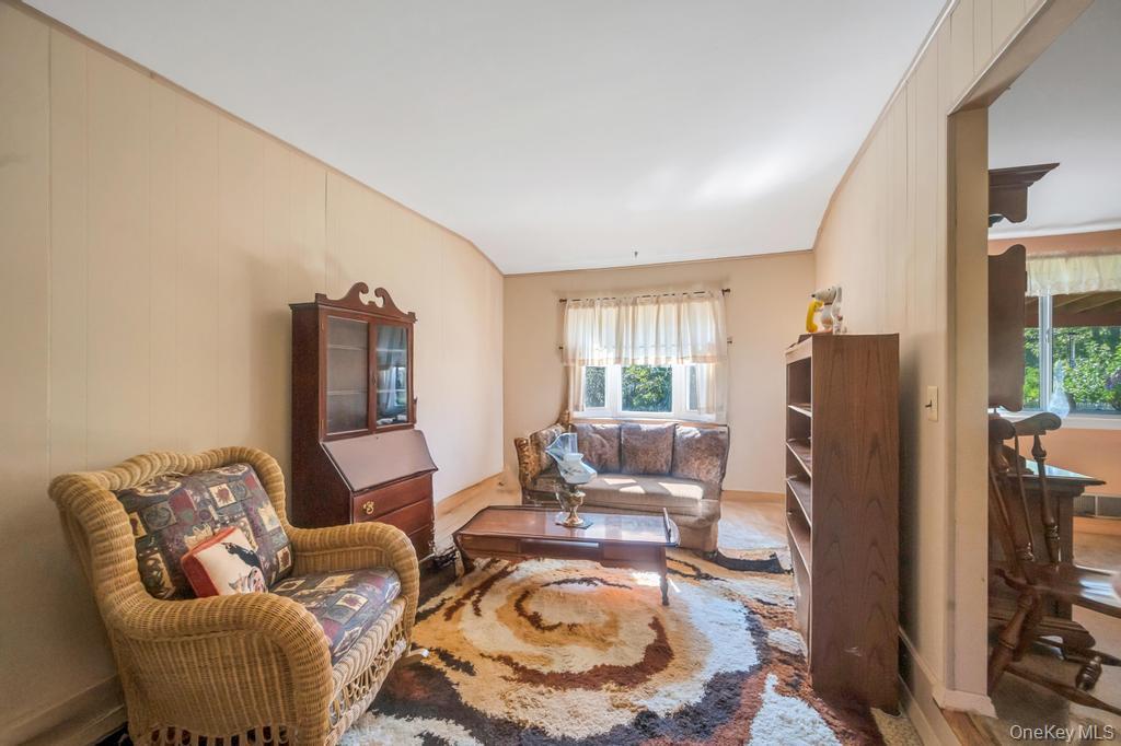 412 N Tree Road, South Setauket, NY 11720