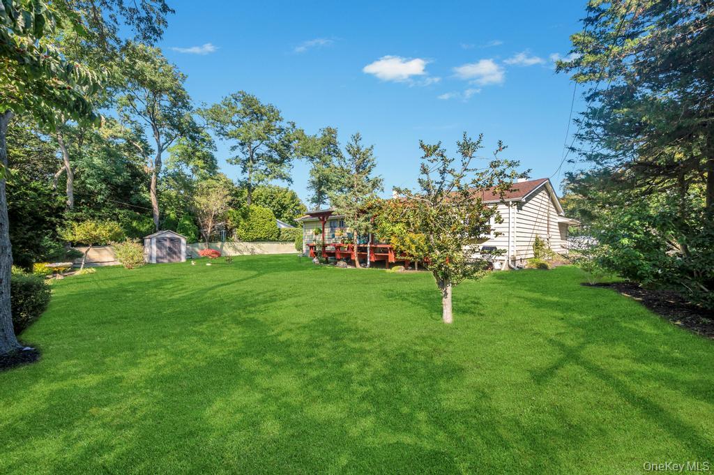 412 N Tree Road, South Setauket, NY 11720