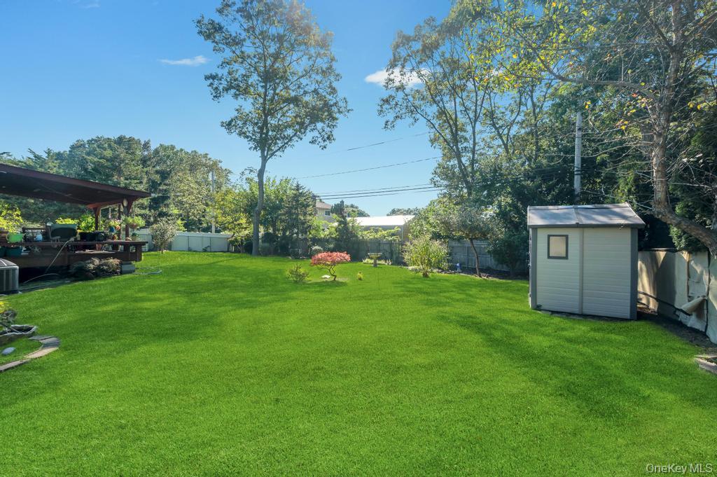 412 N Tree Road, South Setauket, NY 11720