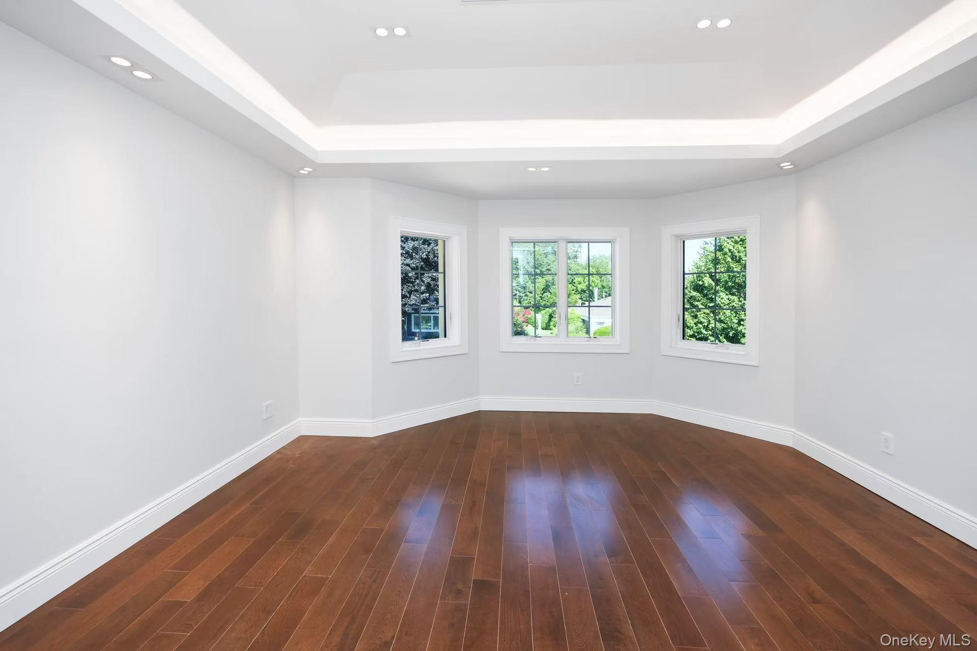 6616 253rd Street, Little Neck, NY 11362