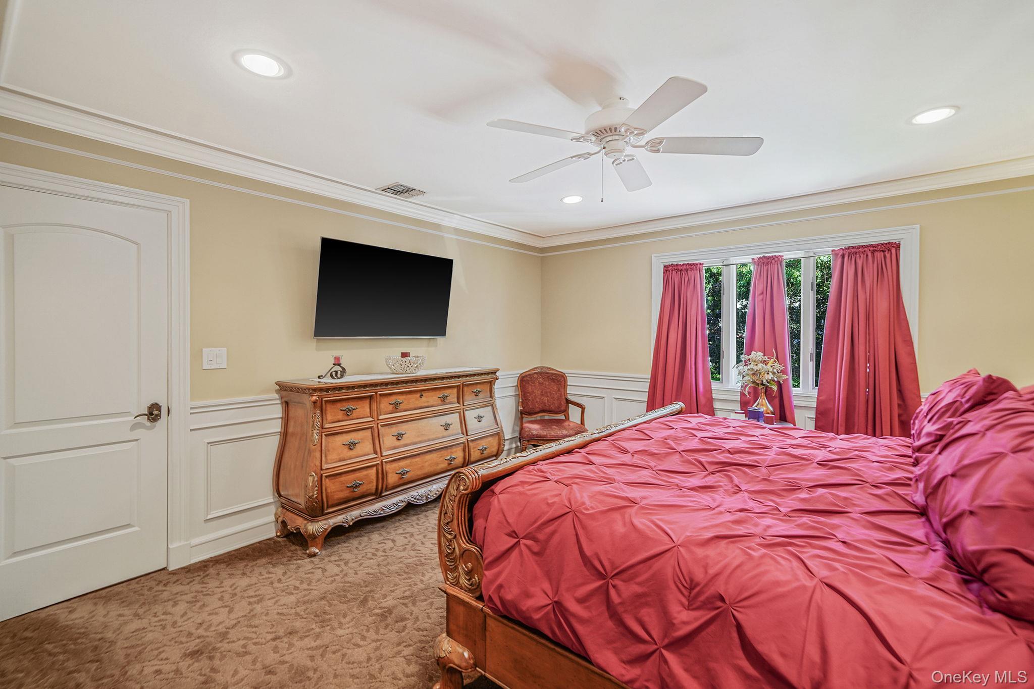 20 Villa Lane, Smithtown, NY 11787