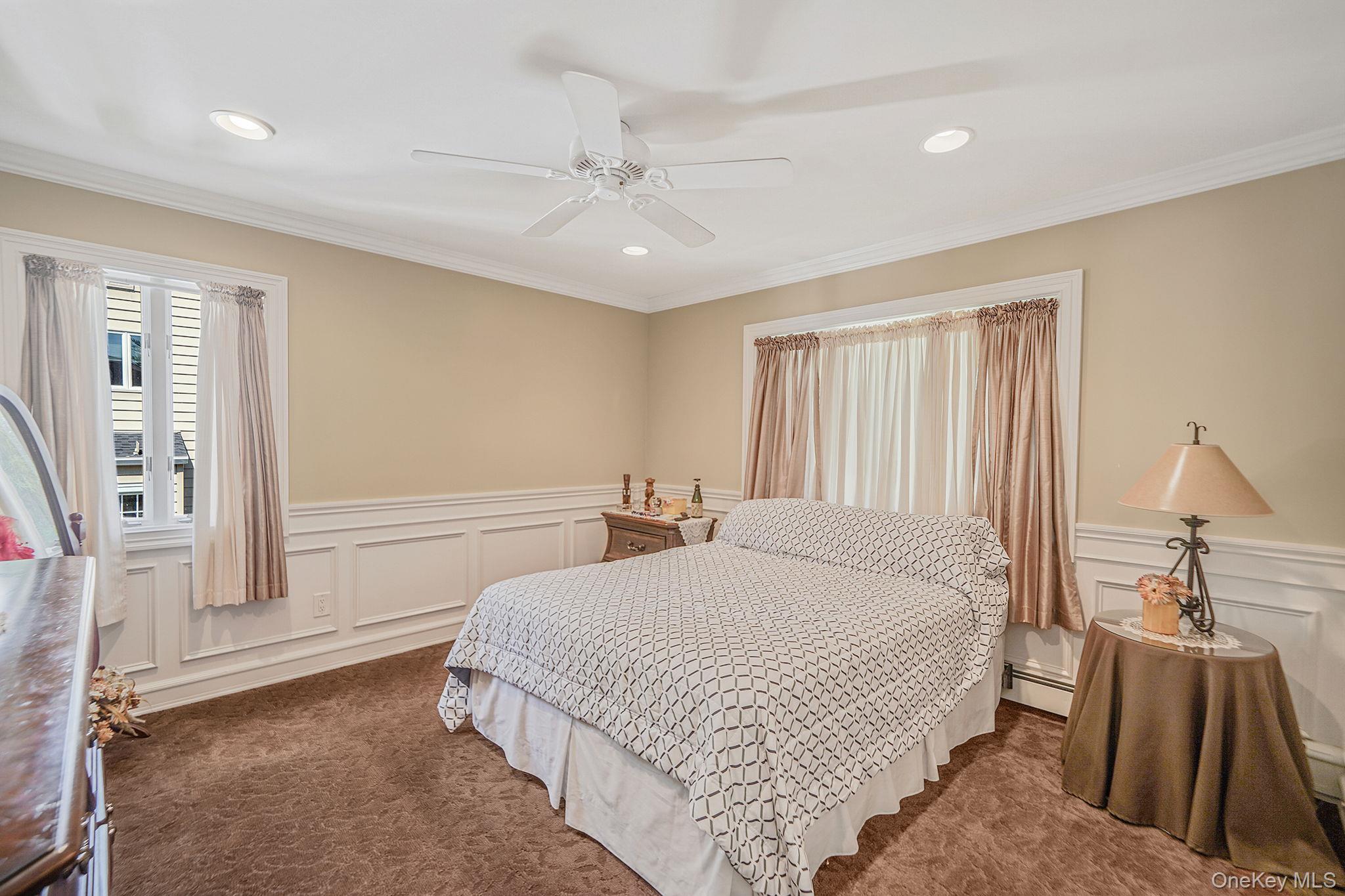 20 Villa Lane, Smithtown, NY 11787