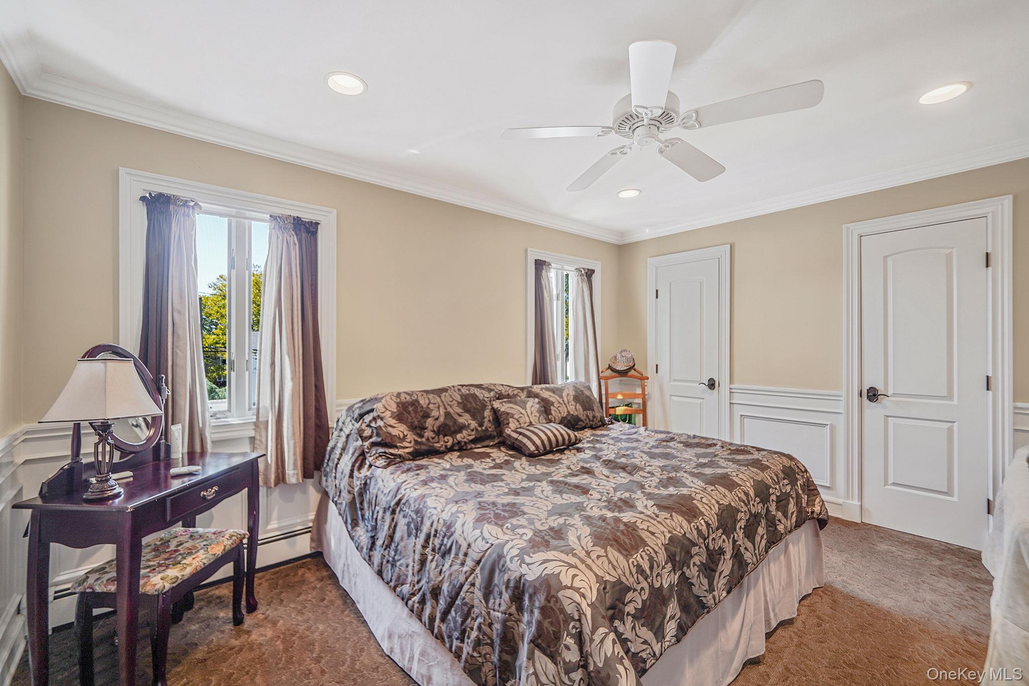 20 Villa Lane, Smithtown, NY 11787