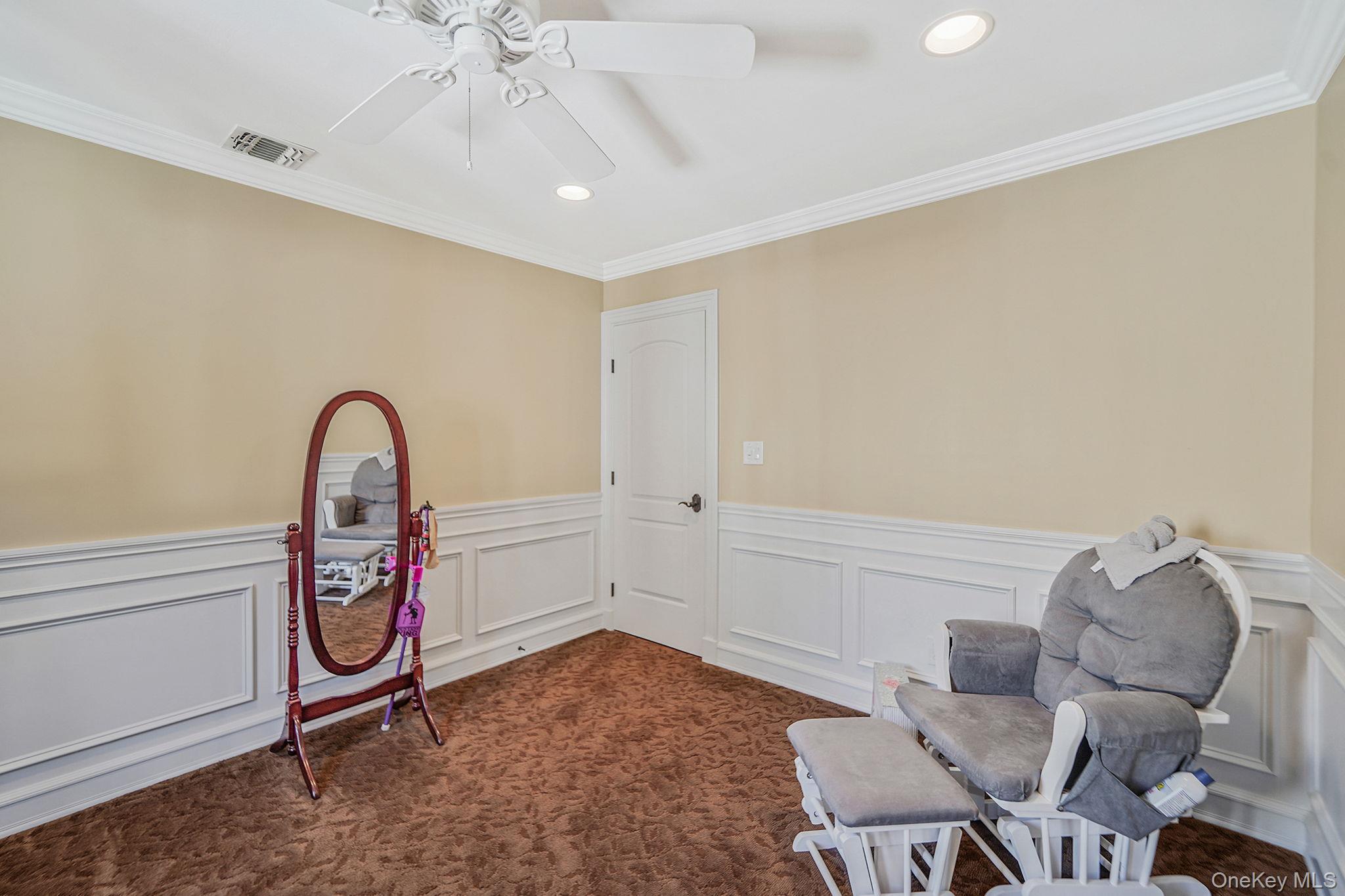 20 Villa Lane, Smithtown, NY 11787