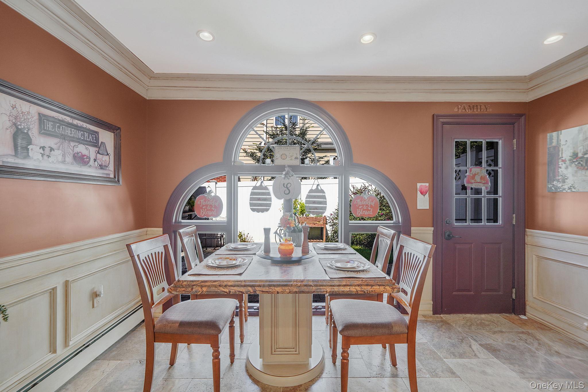 20 Villa Lane, Smithtown, NY 11787