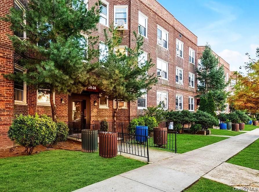 141-24 78th Avenue # 2B, Kew Garden Hills, NY 11367