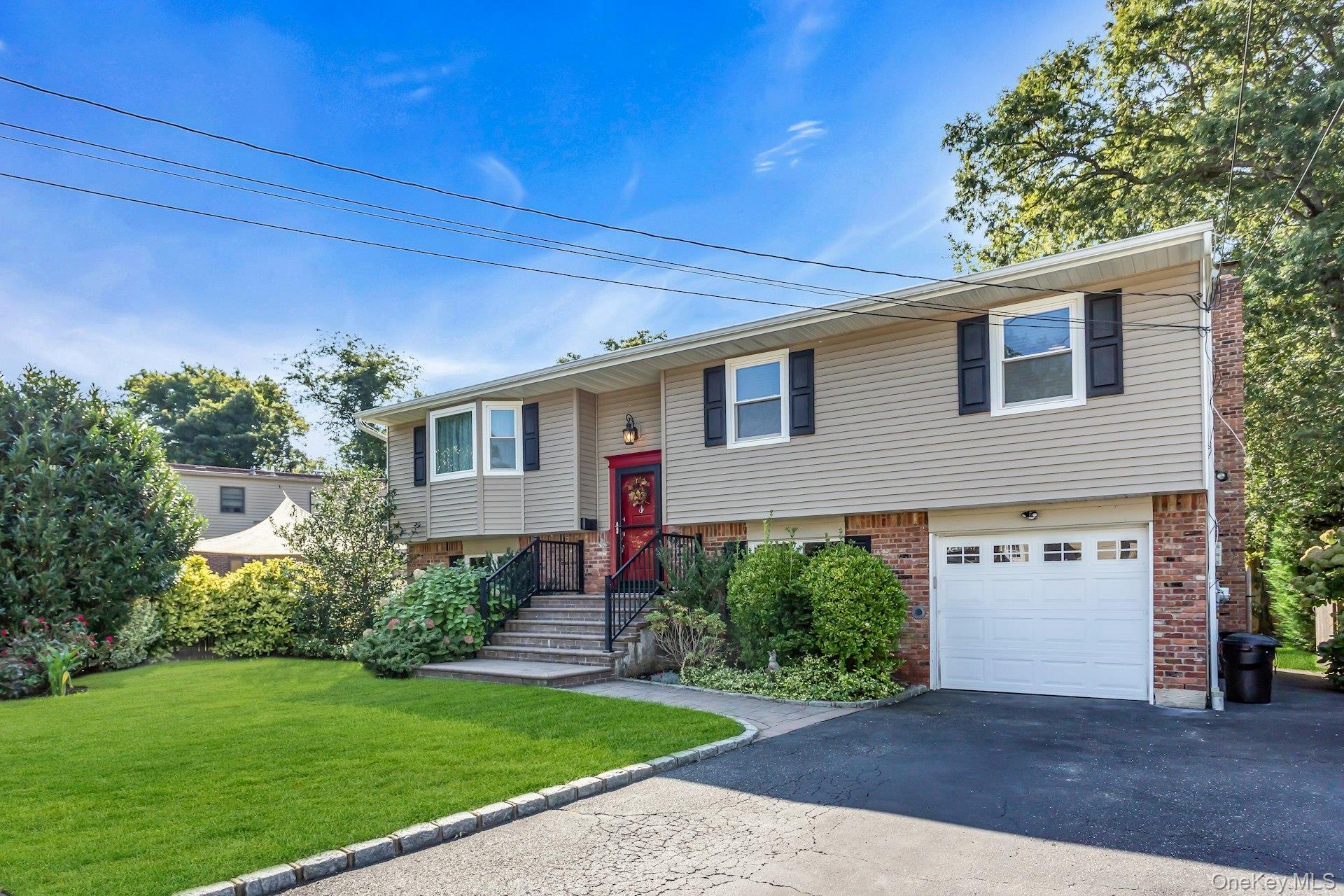 262 New Hampshire Avenue, Massapequa, NY 11758