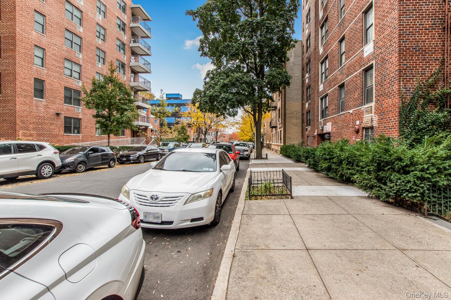 2165 Matthews Avenue # 4B, Bronx, NY 12462