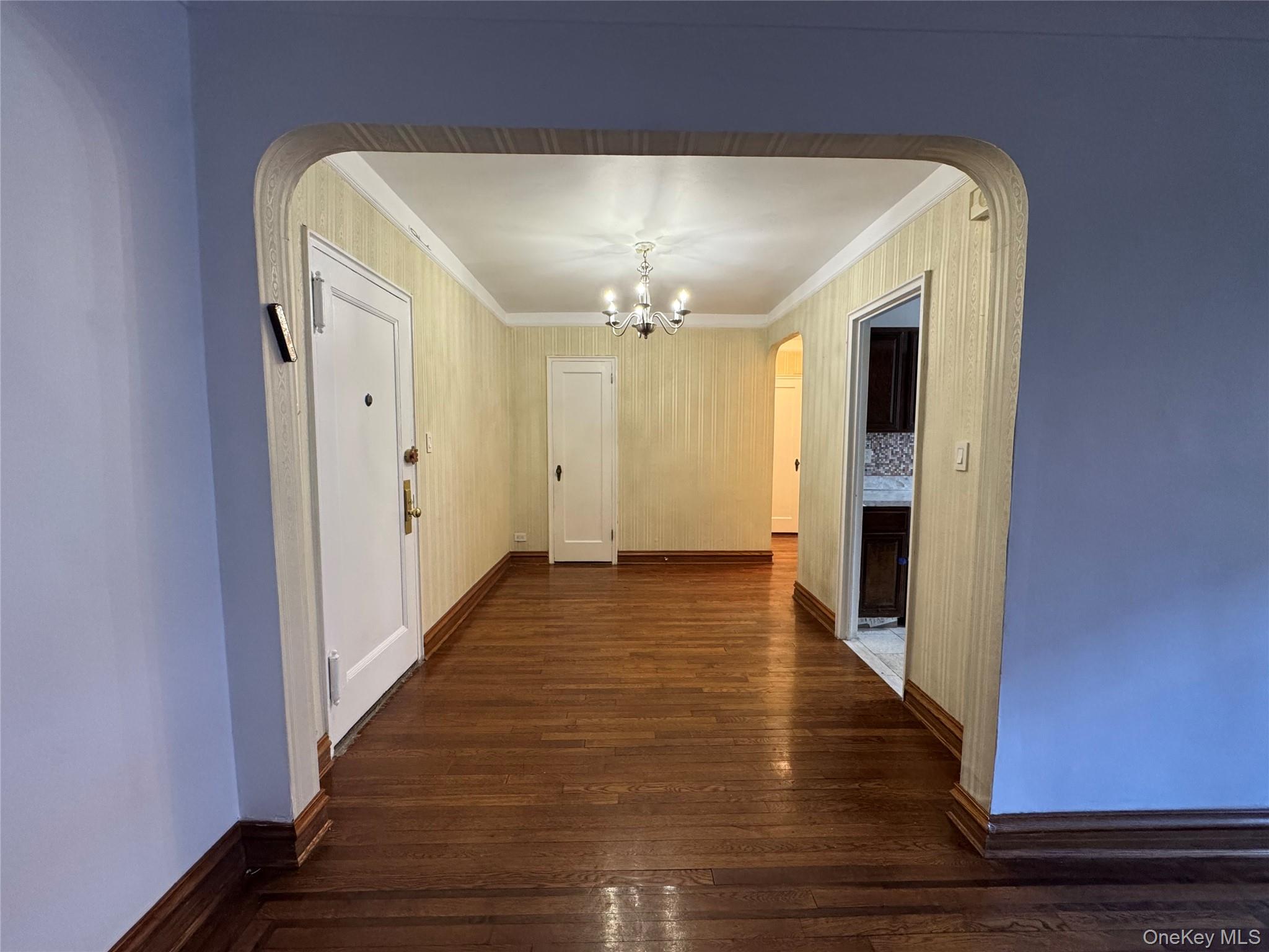 69-10 yellowstone blvd # 115, Forest Hills, NY 11375