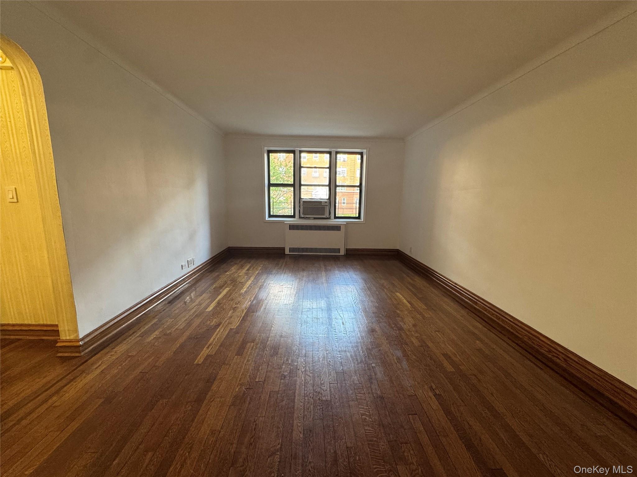 69-10 yellowstone blvd # 115, Forest Hills, NY 11375