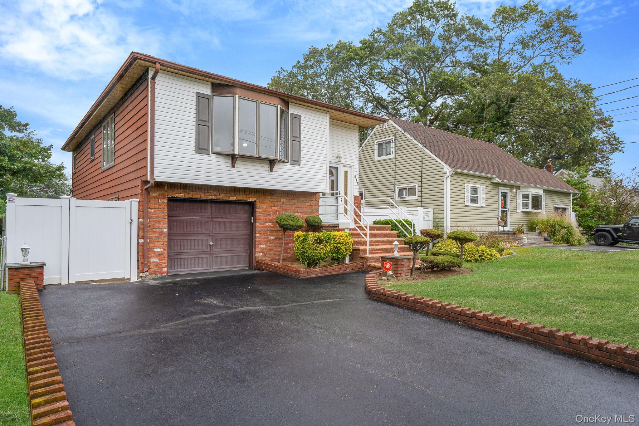 813 Windmill Avenue, West Babylon, NY 11704