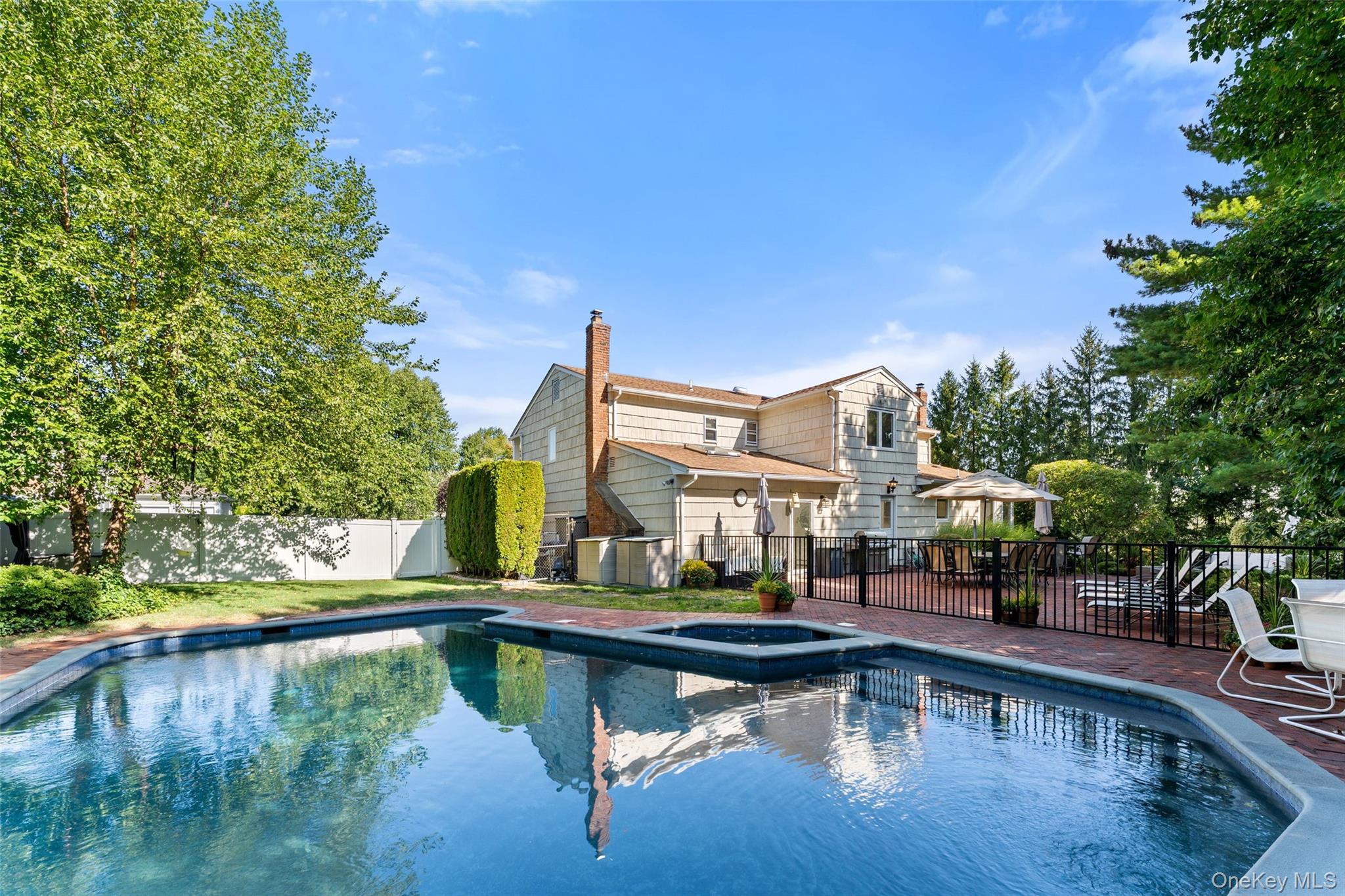 225 Country Ridge Road, Scarsdale, NY 10583