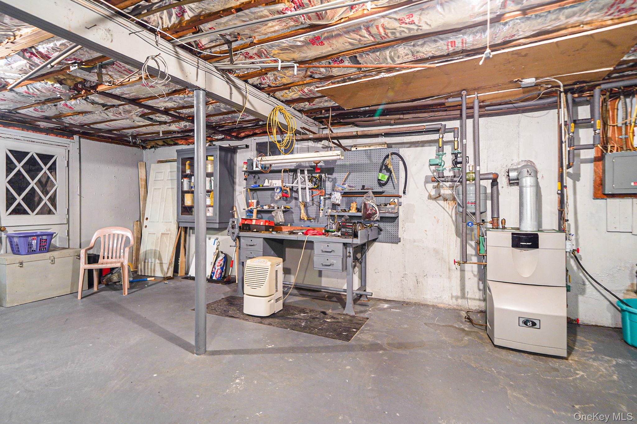 123 Parkside Avenue, Miller Place, NY 11764