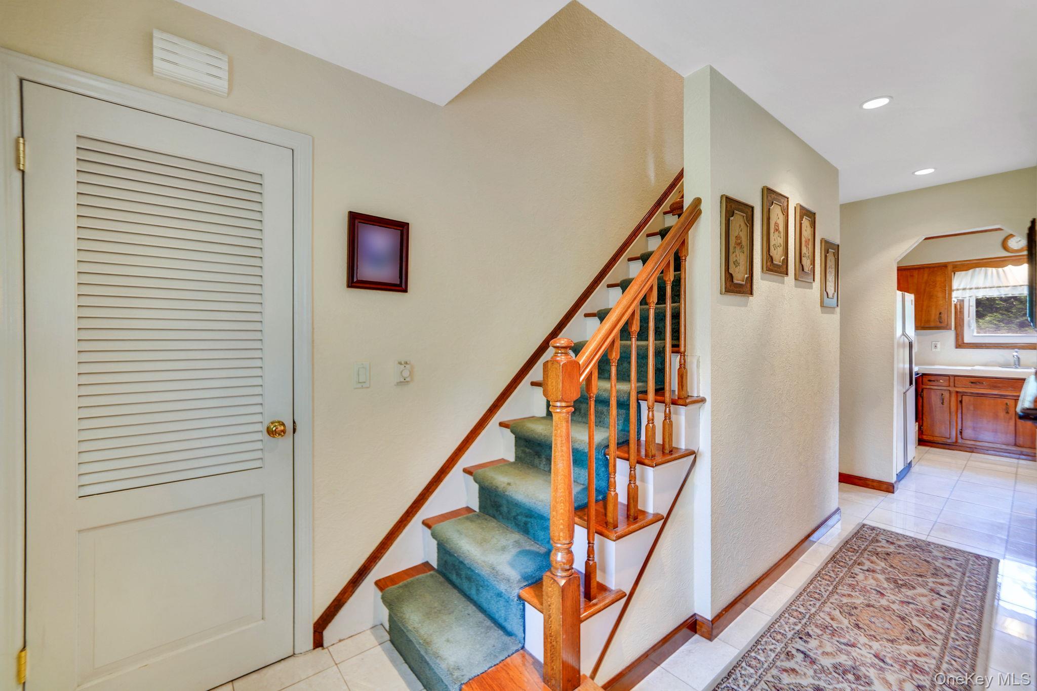 123 Parkside Avenue, Miller Place, NY 11764