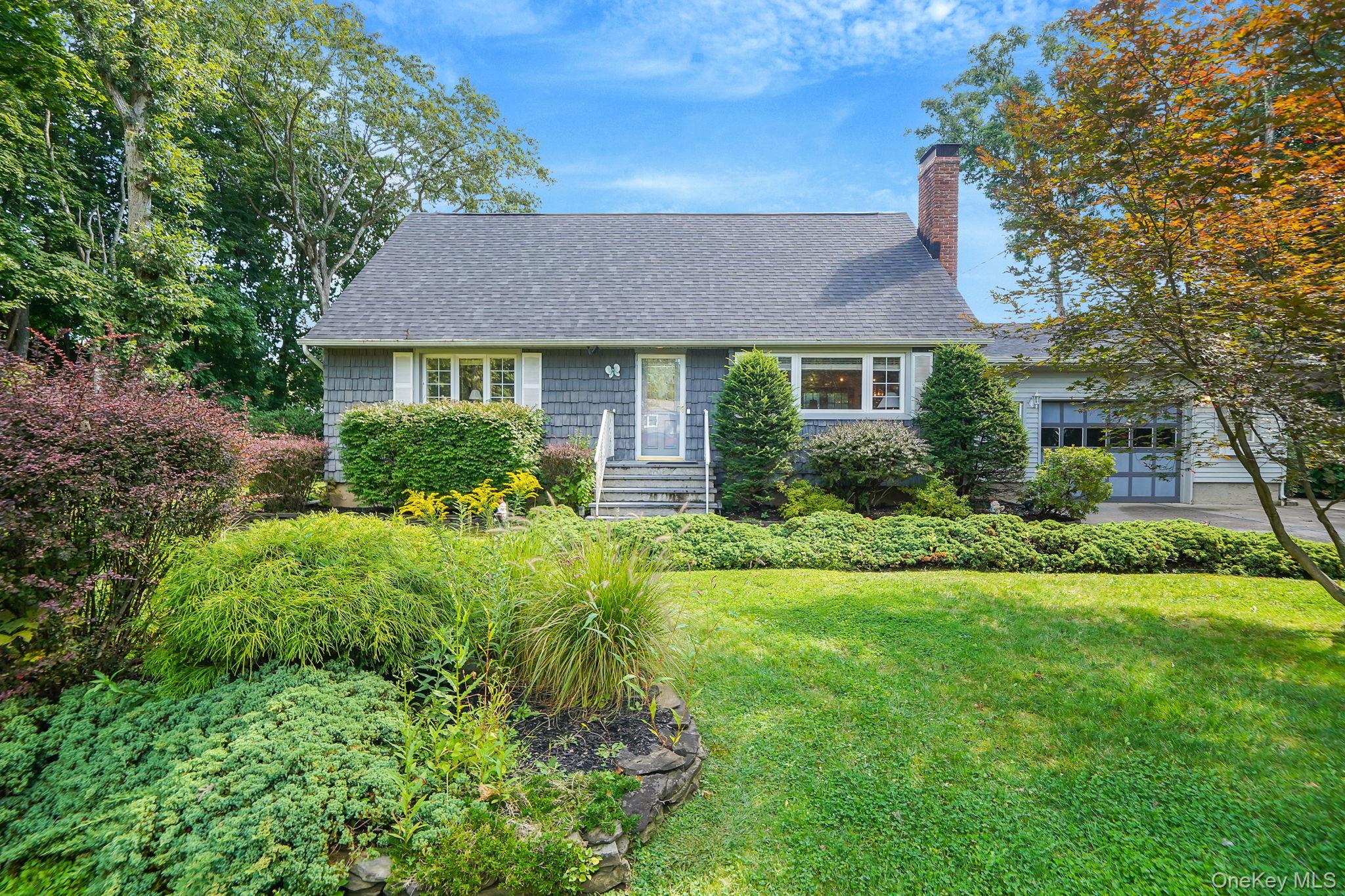 123 Parkside Avenue, Miller Place, NY 11764