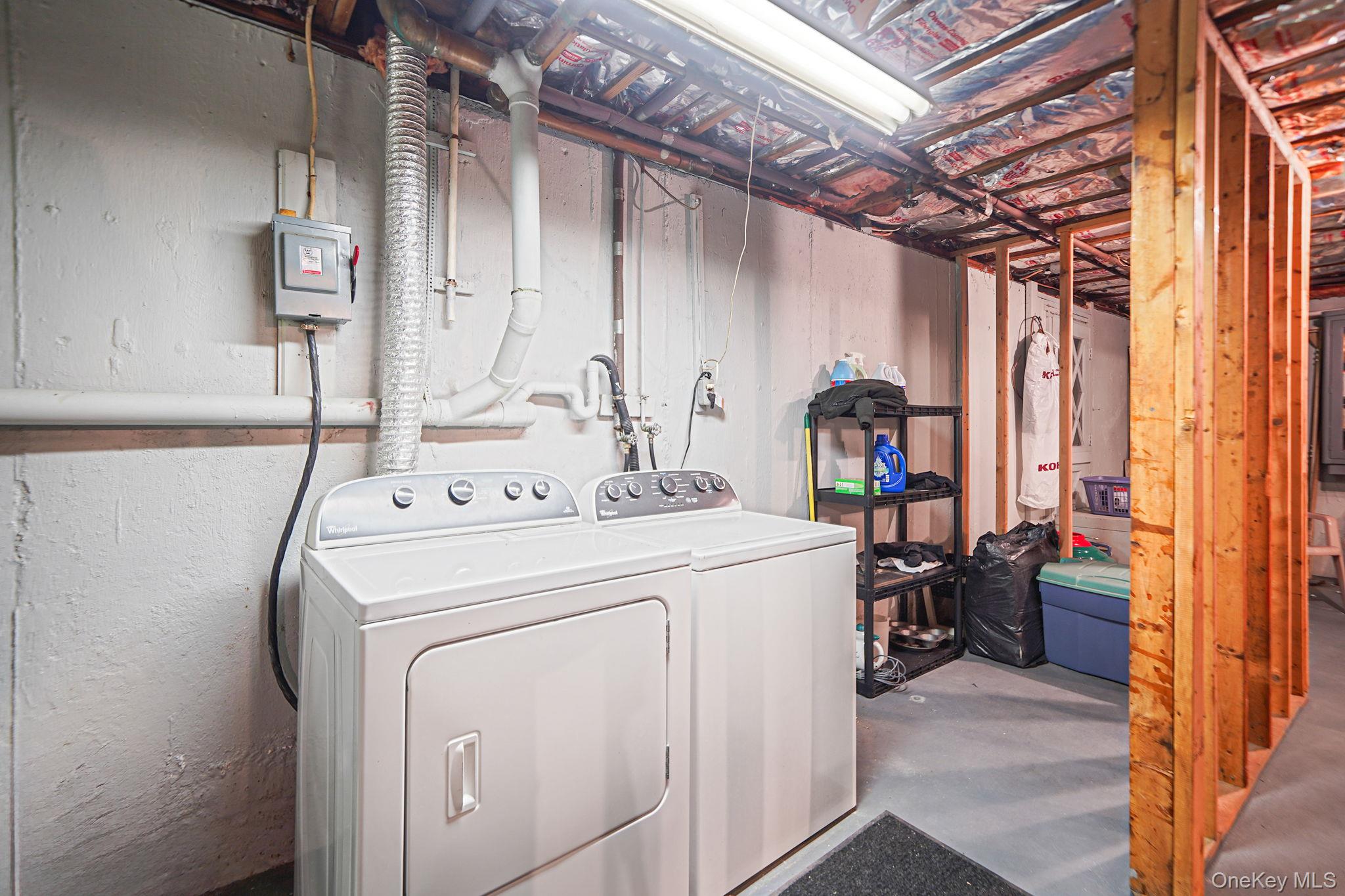 123 Parkside Avenue, Miller Place, NY 11764