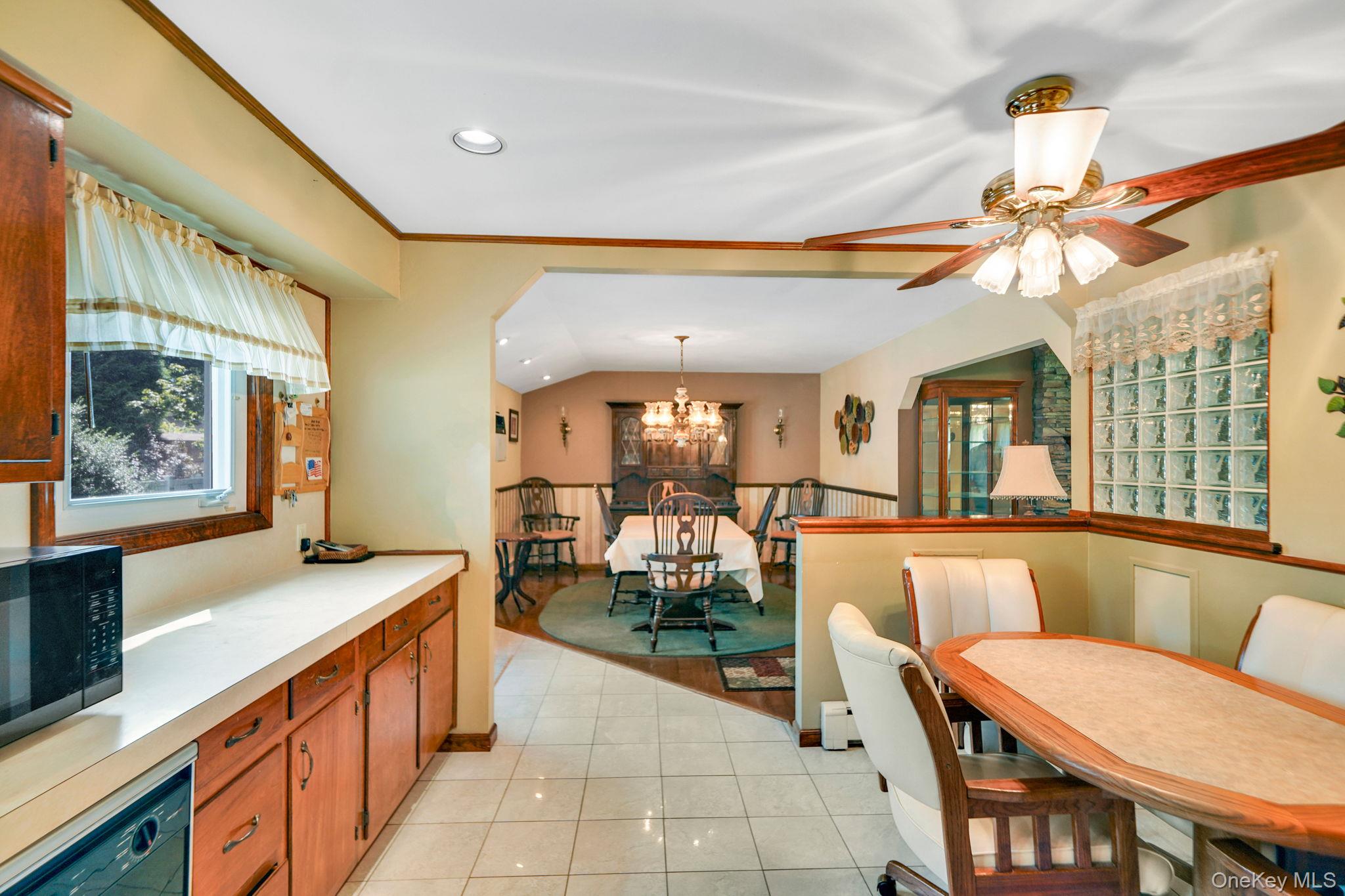 123 Parkside Avenue, Miller Place, NY 11764