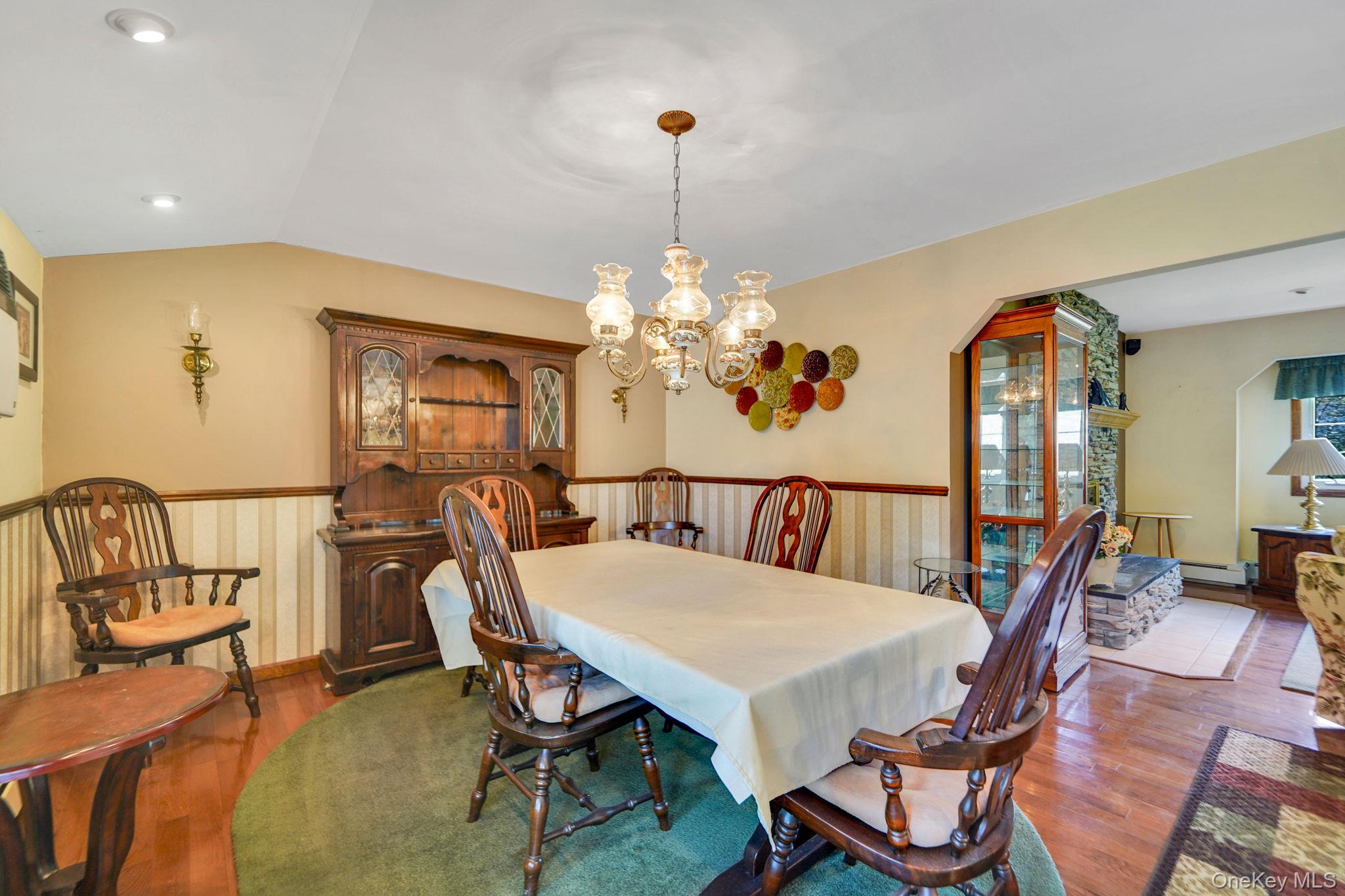 123 Parkside Avenue, Miller Place, NY 11764