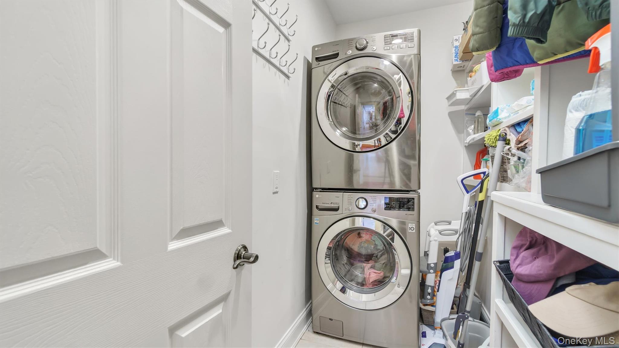 209 Bellevue Road, Oakdale, NY 11769