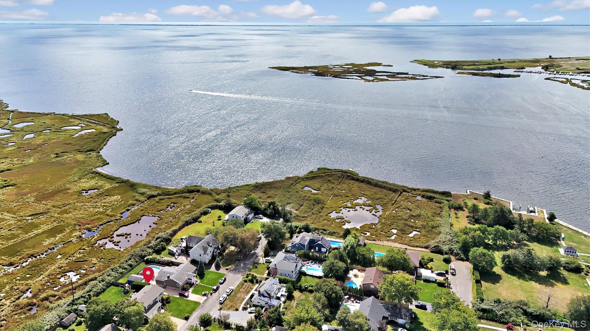 209 Bellevue Road, Oakdale, NY 11769