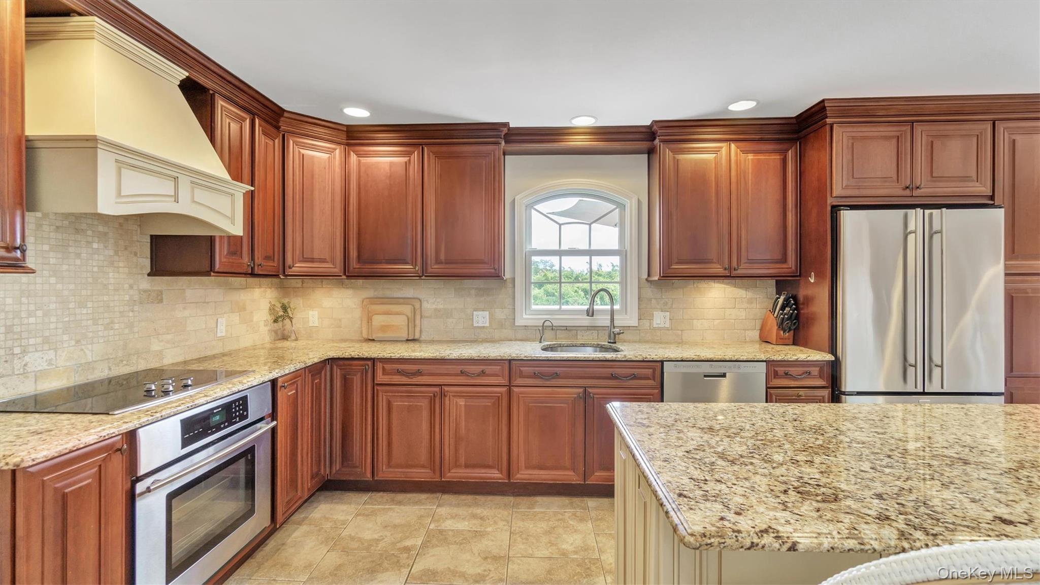 209 Bellevue Road, Oakdale, NY 11769