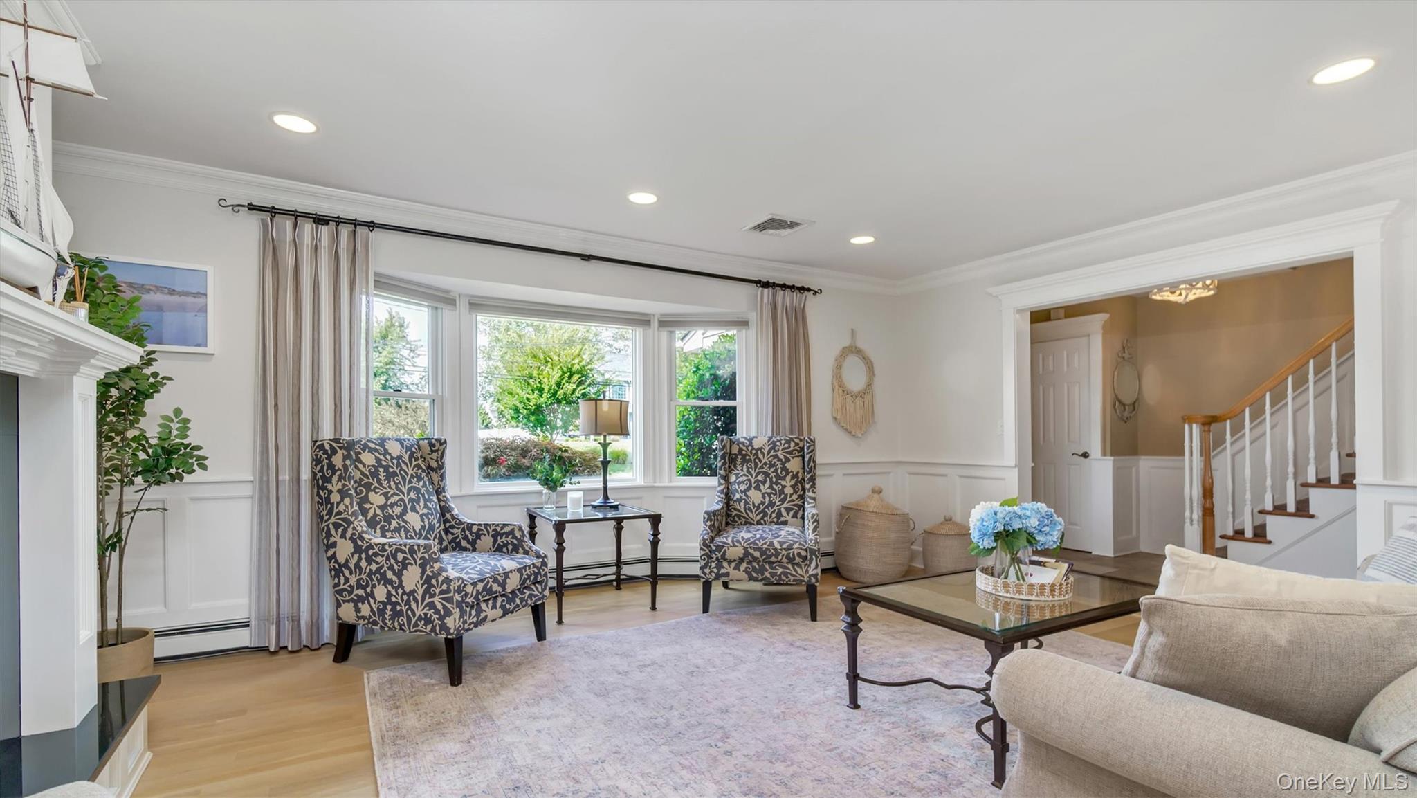 209 Bellevue Road, Oakdale, NY 11769