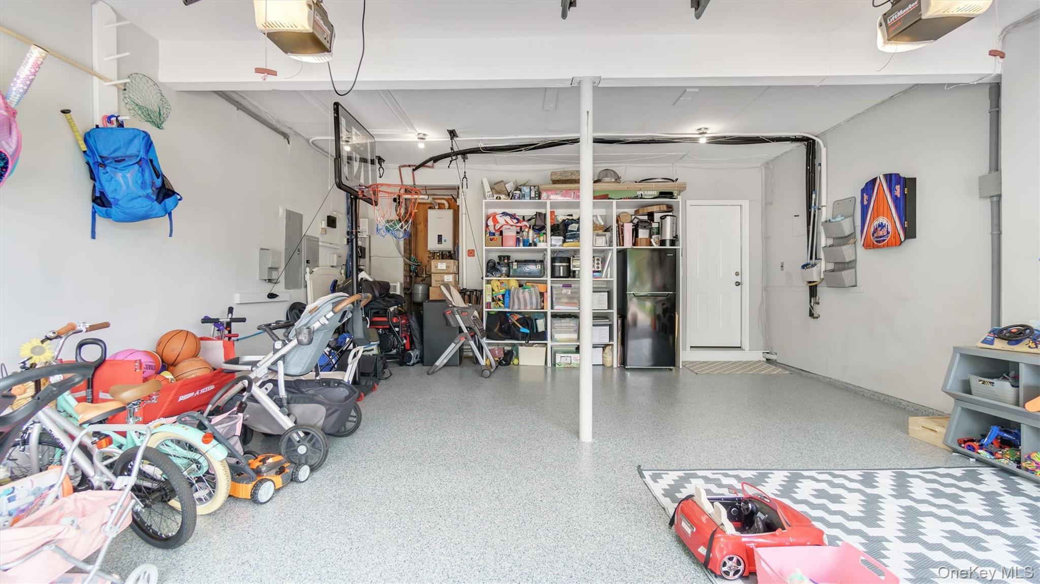 209 Bellevue Road, Oakdale, NY 11769