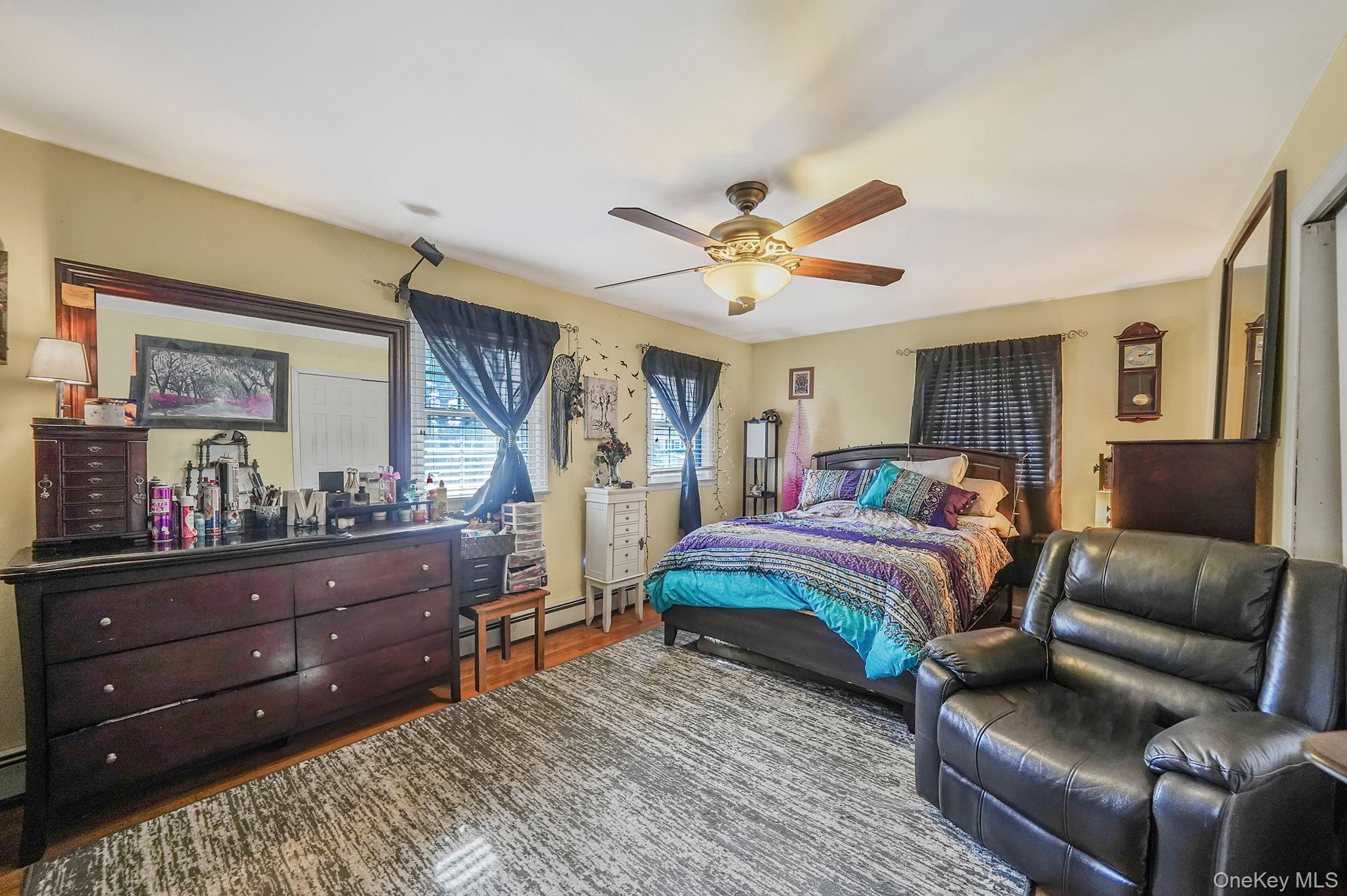 33 High Street, Lake Ronkonkoma, NY 11779