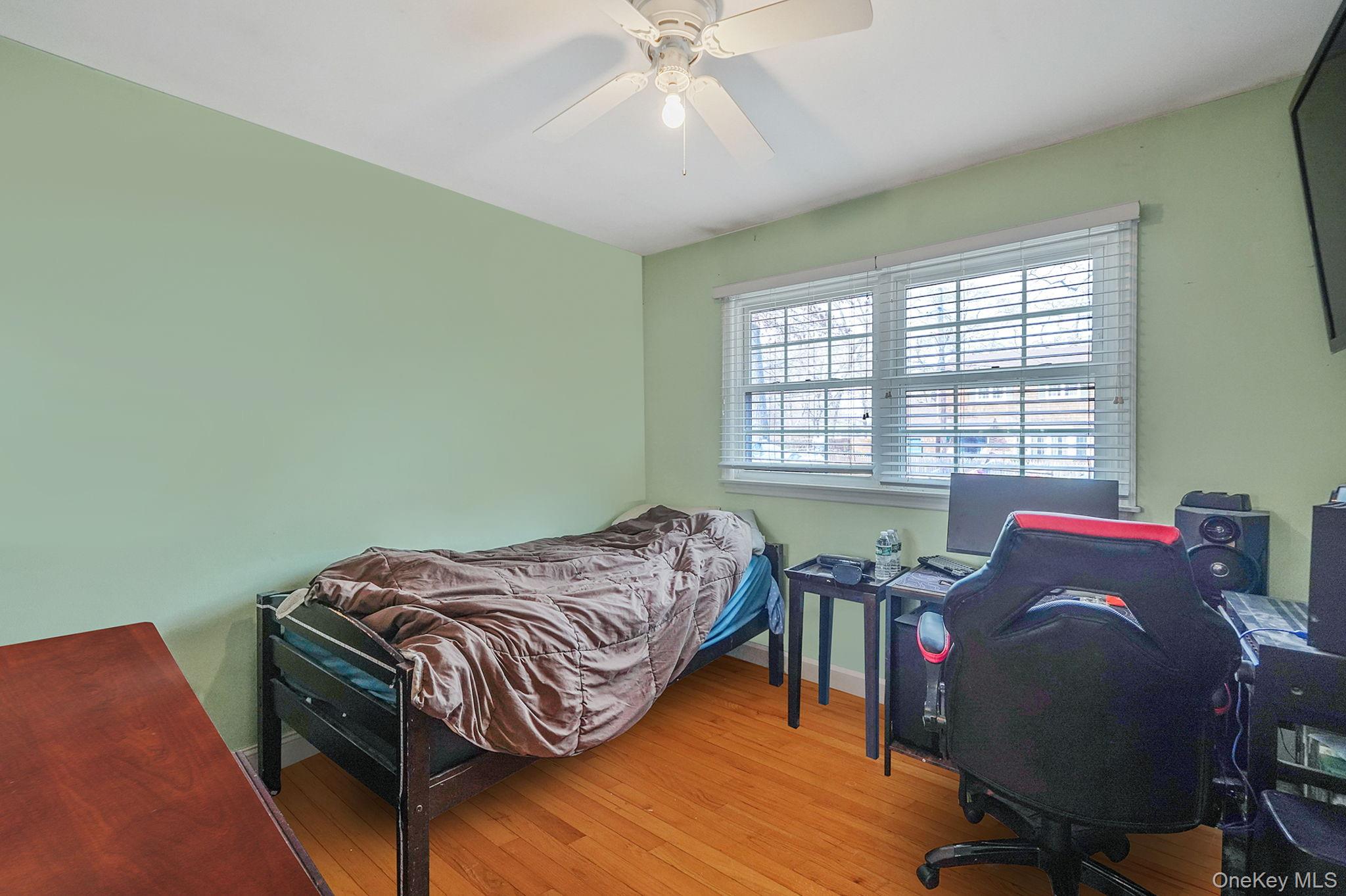 33 High Street, Lake Ronkonkoma, NY 11779