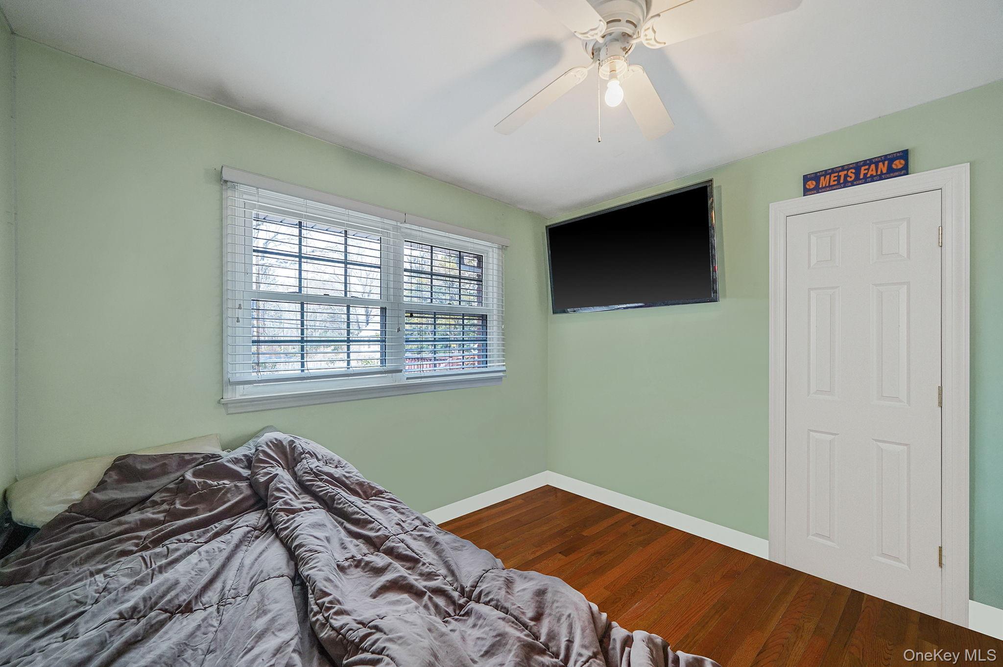 33 High Street, Lake Ronkonkoma, NY 11779