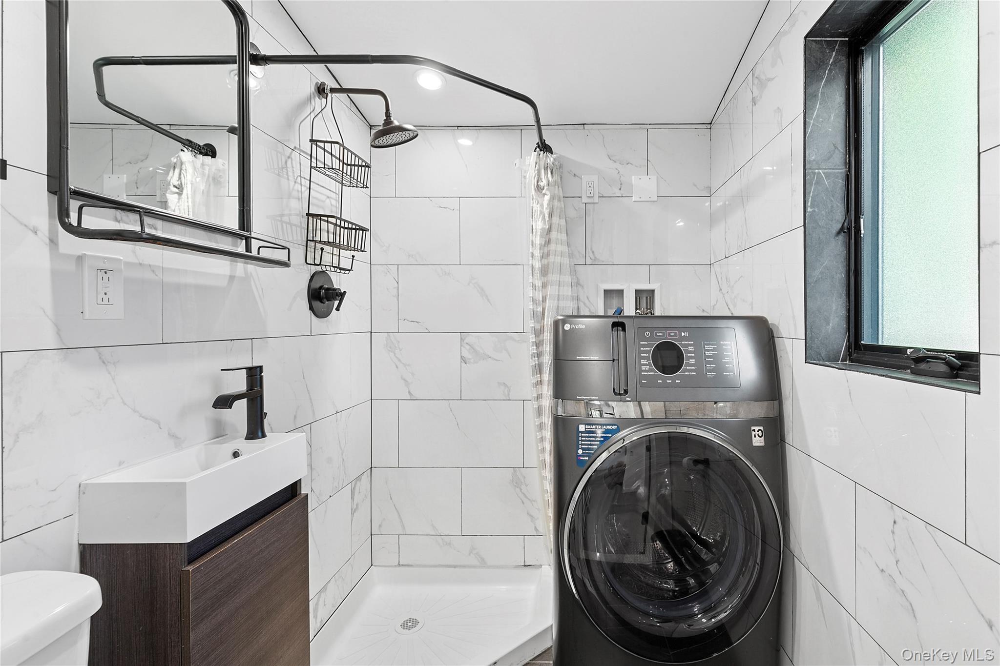 73175 Main Road, Greenport, NY 11944