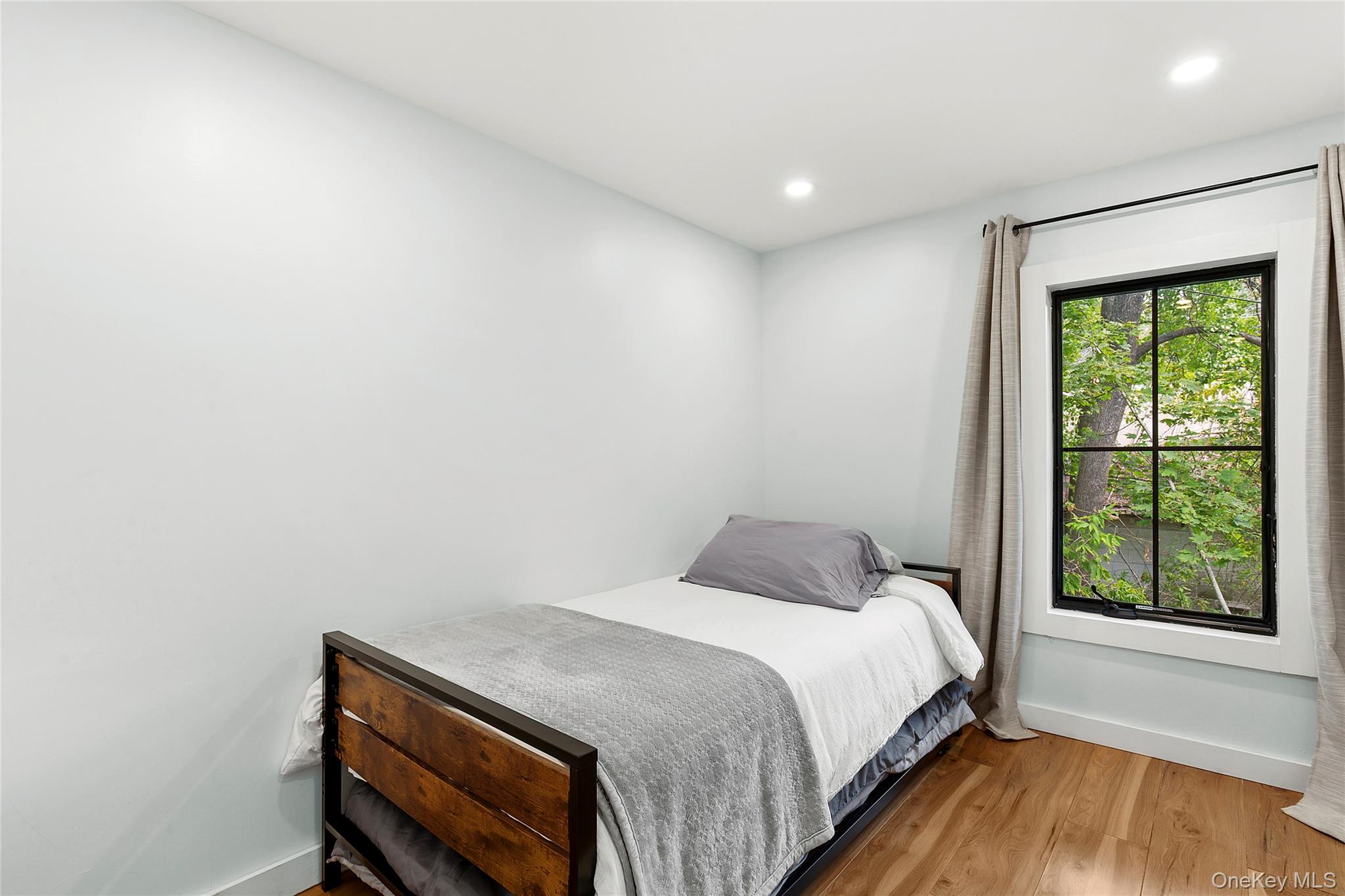 73175 Main Road, Greenport, NY 11944