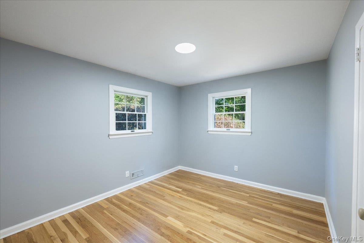 8 Oakway Drive, Stony Brook, NY 11790