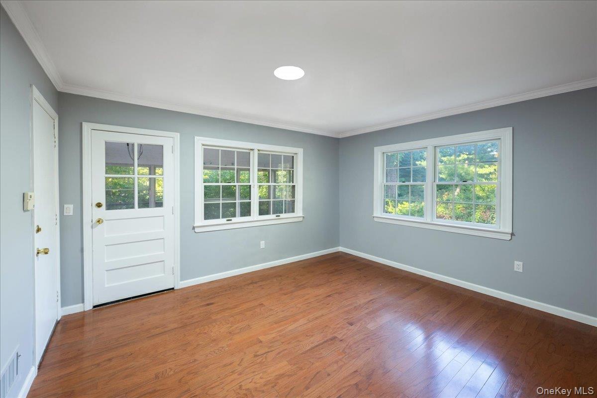 8 Oakway Drive, Stony Brook, NY 11790