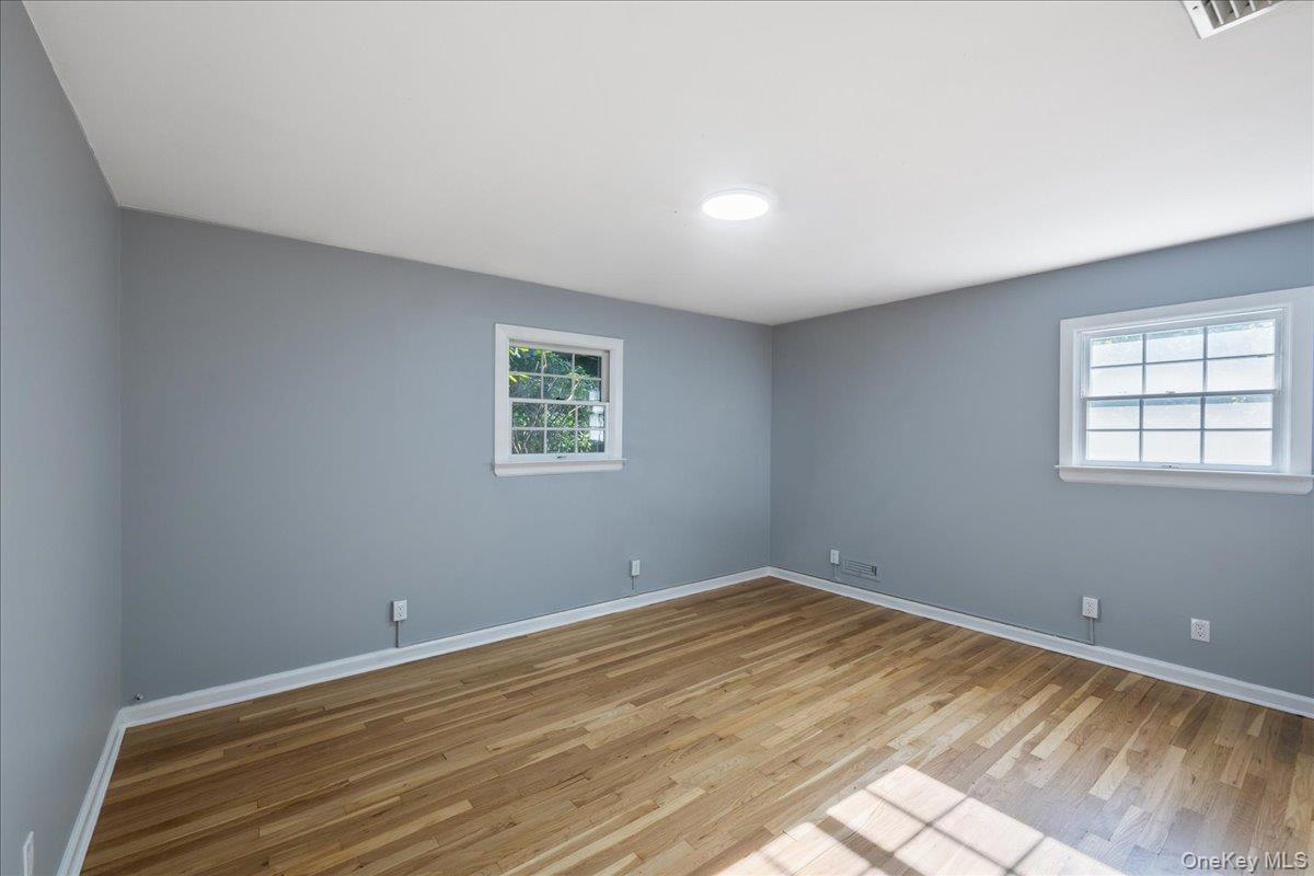 8 Oakway Drive, Stony Brook, NY 11790