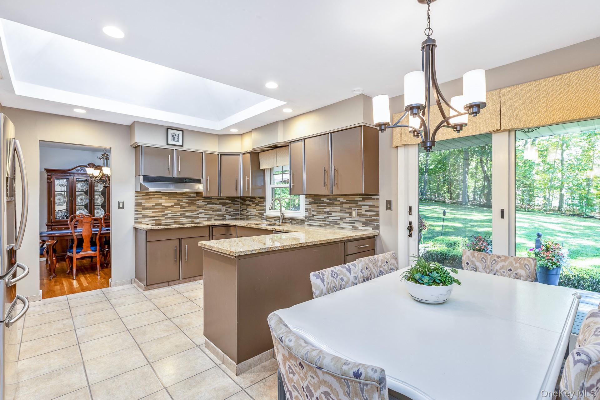 4 Burham Court, Smithtown, NY 11787