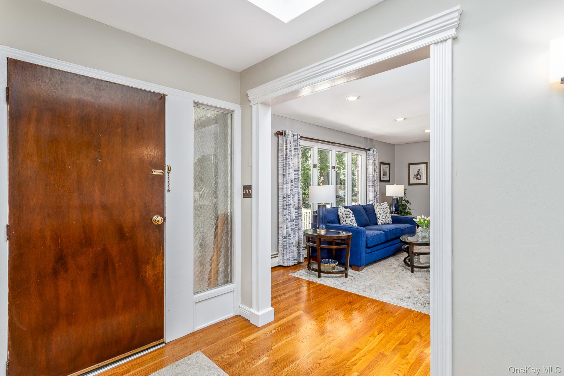 4 Burham Court, Smithtown, NY 11787